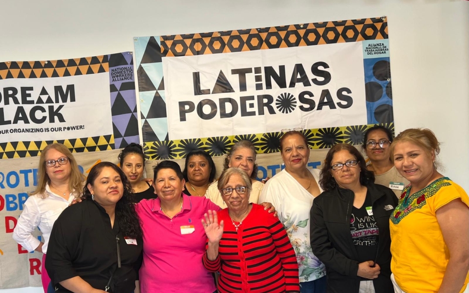 Latinas Poderosas meeting